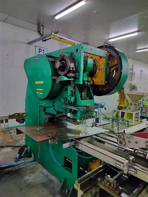 উচ্চ-স্পিড টেম্পার-স্পষ্ট ক্যাপ প্রোডাকশন লাইন 15,000 PCS/H আউটপুট পৌঁছেছে